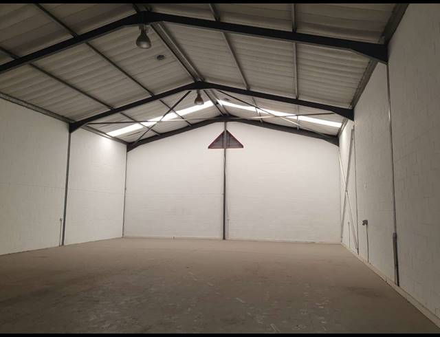 325M² FACTORY TO LET IN SAXENBURG PARK 1